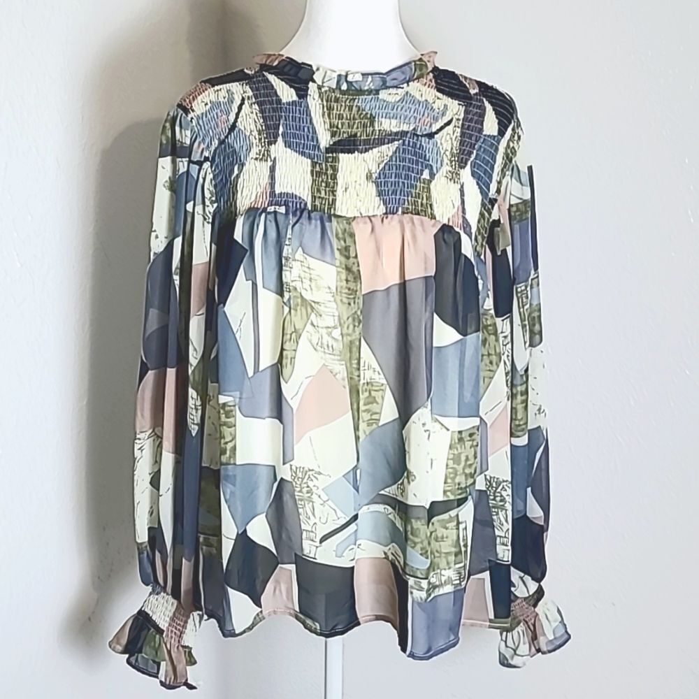 Entro Abstract Print Top, Smock Detail Shirred Elastic, Wide Sleeves, Size Small